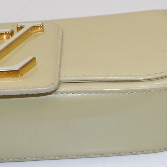 Louis Vuitton Vernis Sobe Clutch Handbag - Natural - Picture 12 of 15